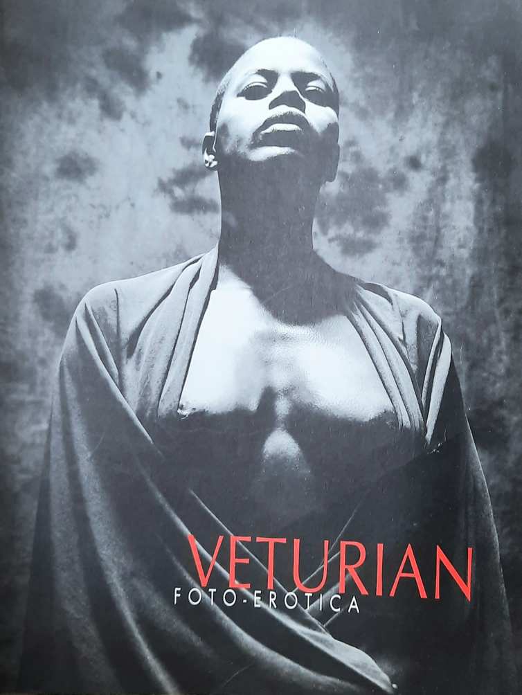 Book cover 37003: VETURIAN  | Foto-Erotica 3