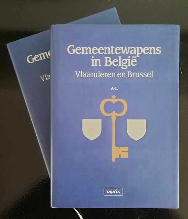 Book cover 202404290035: WARLOP Ernest Dr, Viaene-Awouters Lieve | Gemeentewapens in België. Vlaanderen en Brussel. 2 DELEN (A-L, M-Z)